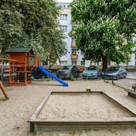 Swietojanska Apartment